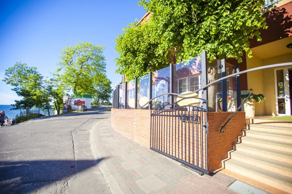 Dom Wczasowy Plaza Rewal Exterior foto